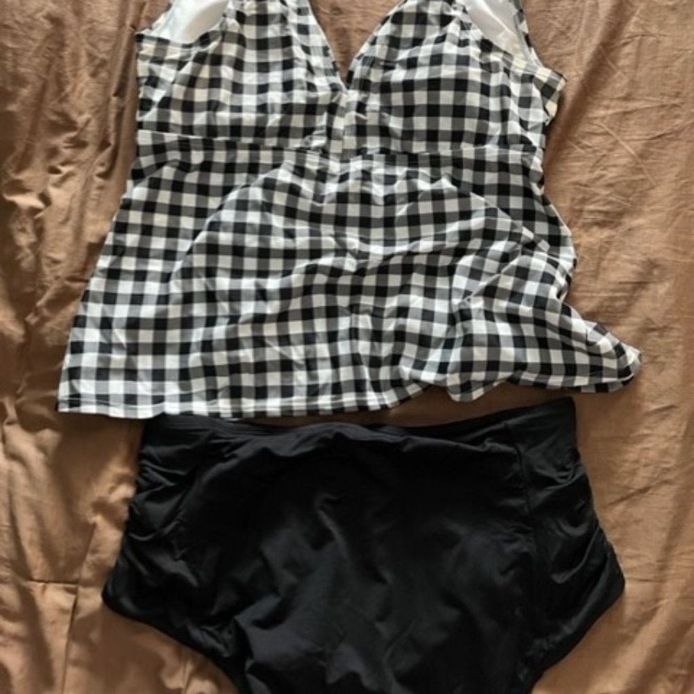 Tankini - Picture 2 of 3
